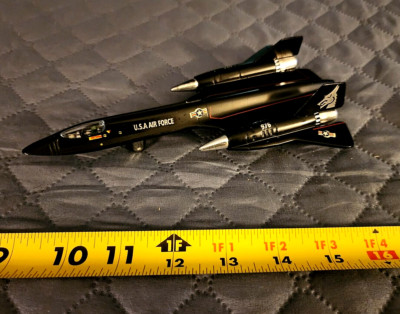 SR71 Blackbird Reconnaissance Aircraft Pull Pack Friction Toy