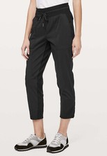 Lululemon Dance Studio MR Crop Pants 25 Inseam Black Size 2 EUC