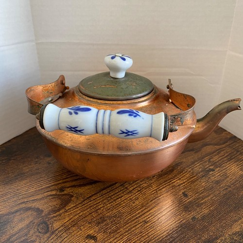 VTG Copper Tea Pot Kettle with Blue & White Porcelain Handle & Knob on Lid - Picture 4 of 14