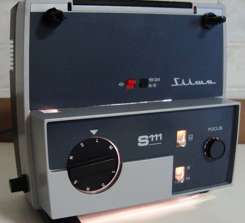 PROIETTORE SILMA 111 x PELLICOLE DUAL 8 mm. SUPER 8 con Variatore di Velocità - Immagine 4 di 4
