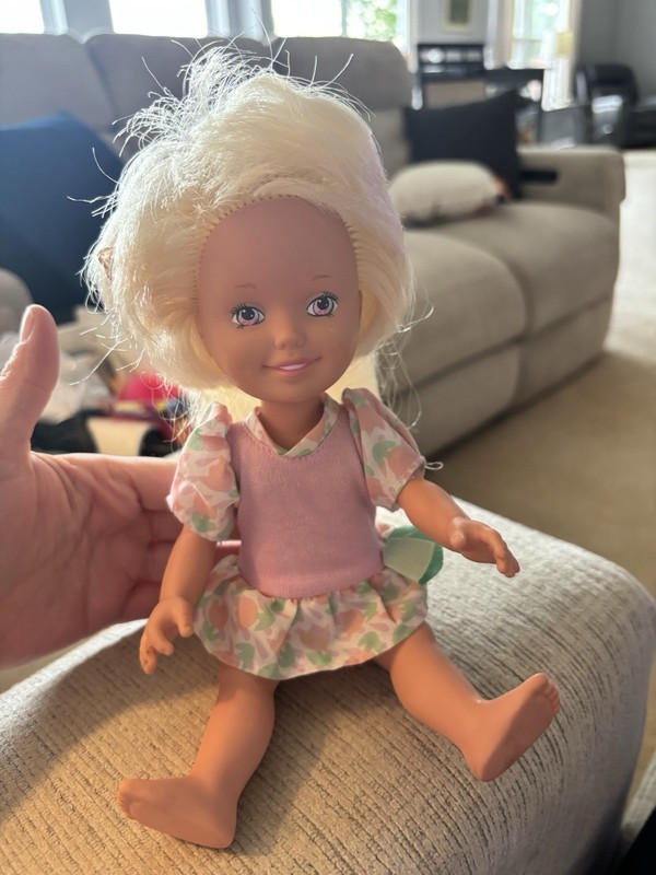 Vintage Playskool Polly Surprise Doll With Original Outfit 10” 1987 WORKS