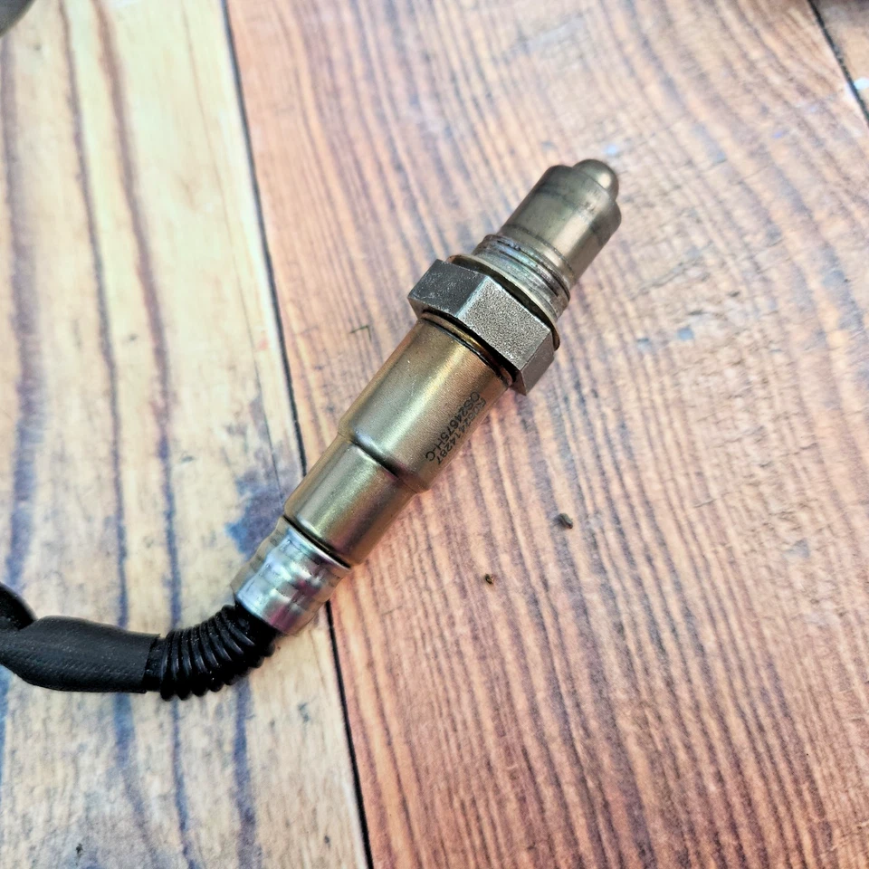 Bosch 16747 Fits Mercedes-Benz GLK350 C250 E550 GL450 Downstream Oxygen Sensor - Image 3 of 4