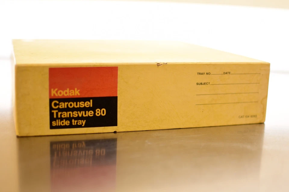 Bandeja deslizante Kodak Carousel Transvue 80 vintage para visualización de proyectores (LOTE DE 2) Foto 3 de 4