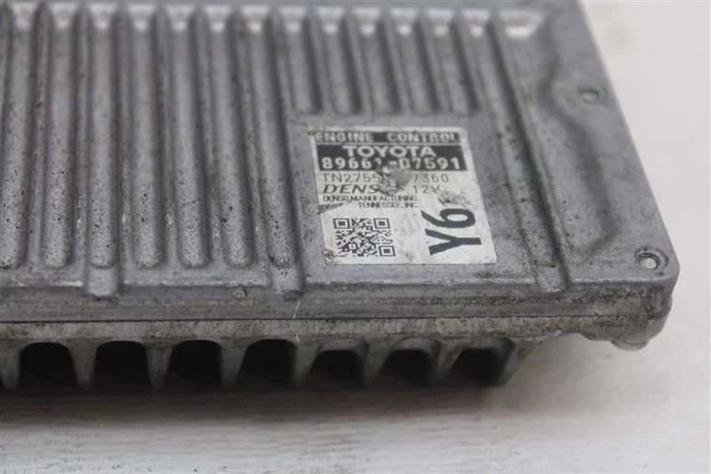 Computadora ECU ECM TOYOTA AVALON 2013 13 2014 14 8966107591 1160938 Foto 2 de 4