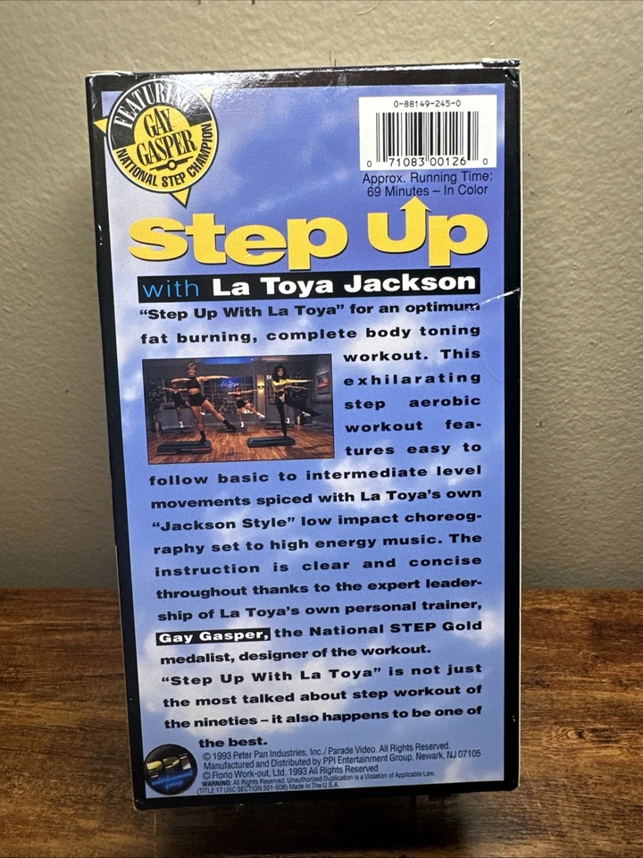 Autographed  STEP UP WORKOUT La Toya Jackson Signed VHS Parade Video 1993 - Image 3 of 4