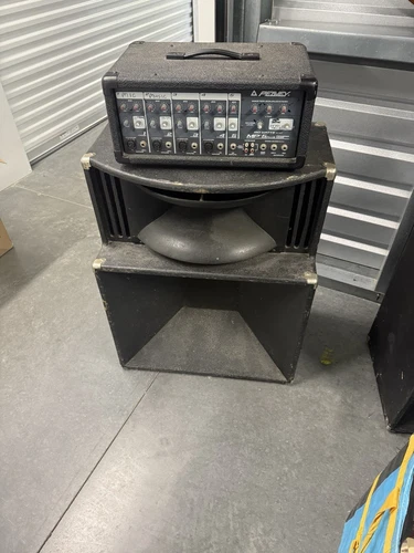 2x Peavey SP-3 Passive Vintage PA Speakers