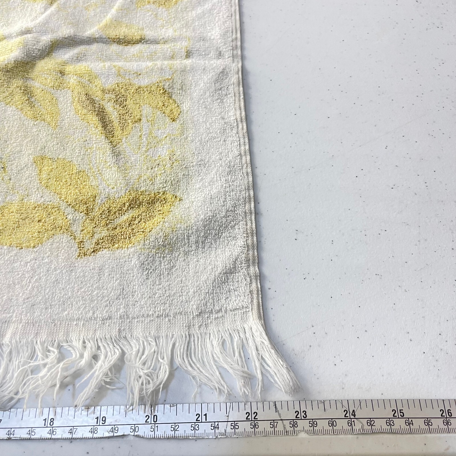 vtg royal treasure bath towel yellow flowers blend rectangle usa