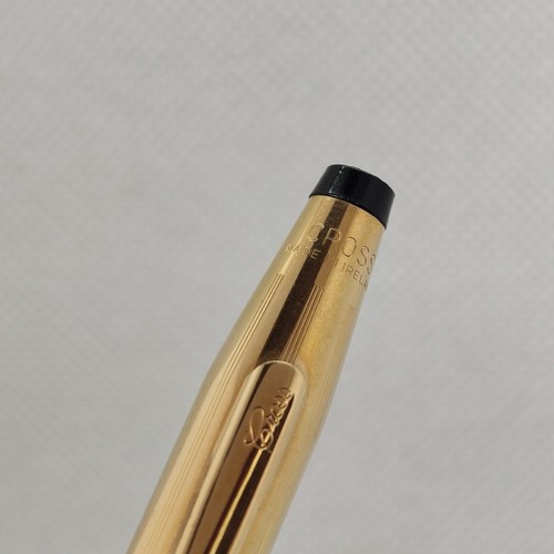 Cross Classic Century Gold Plated Fountain Pen, 14K Gold Medium (M) Nib - Picture 9 of 13