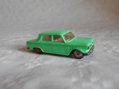 Norev Fiat 1500 green version 1/43 plastic series 1960s - Picture 1 of 6