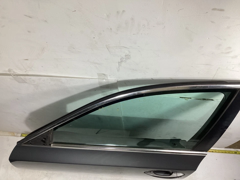 2004-2010 BMW 535I 528I 550I E60 FRONT LEFT DRIVER SIDE DOOR ASSEMBLY OEM . - Image 3 of 4