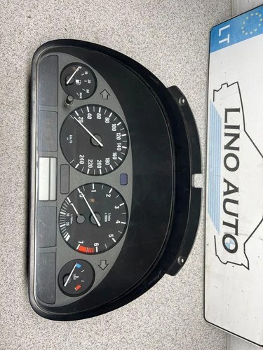BMW 5 Touring E39 Kombiinstrument 62118375669 2.50 Diesel 142kw 2002 33768417