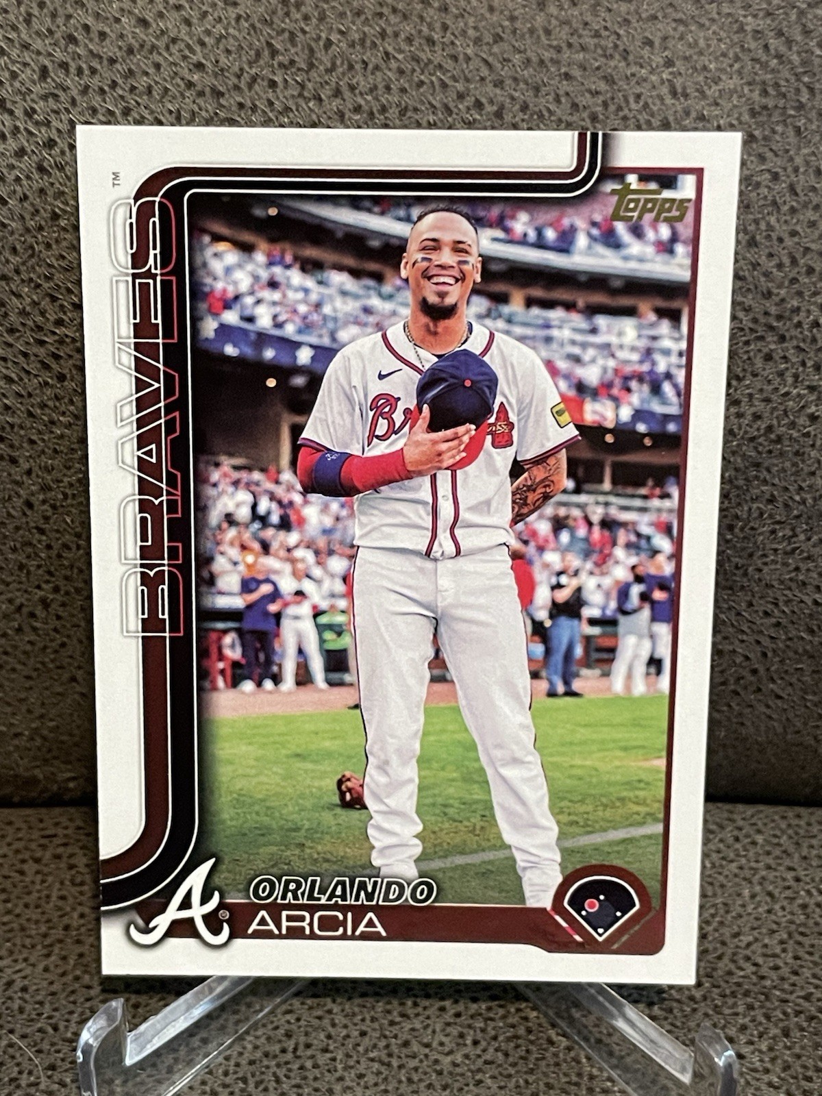 🔥Orlando Arcia 2025 Topps Series 1 Golden Mirror SSP Photo Image #154 Braves