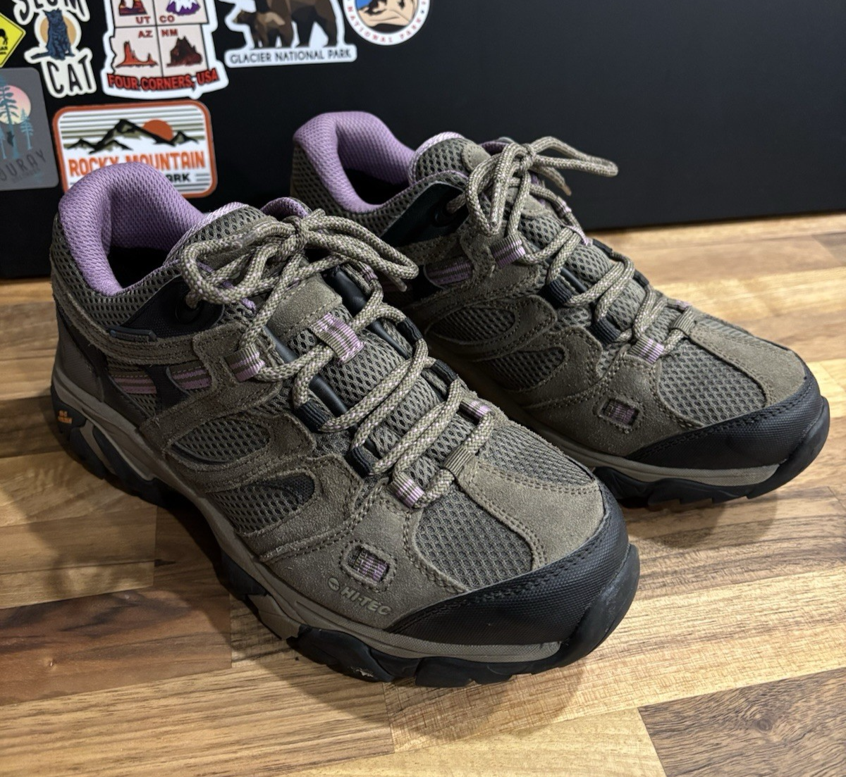 HI-TEC Apex Lite Waterproof Hiking Shoes Womens Sz 7m Brown