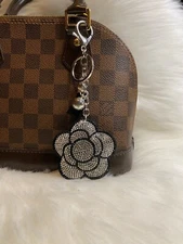 Bling Silver Flower bag Charm keychain fob Black tassel Clip purse new Gift