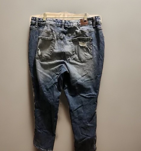 Maurices M Jeans High Rise Med Wash Distressed - Picture 8 of 9
