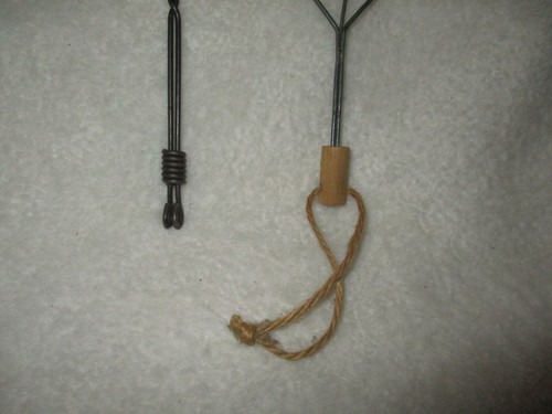 Handcrafted for Silvestri~Wire Hearts~Wood Handle ~Twisted Wire~Black~2 qty - Imagen 5 de 7