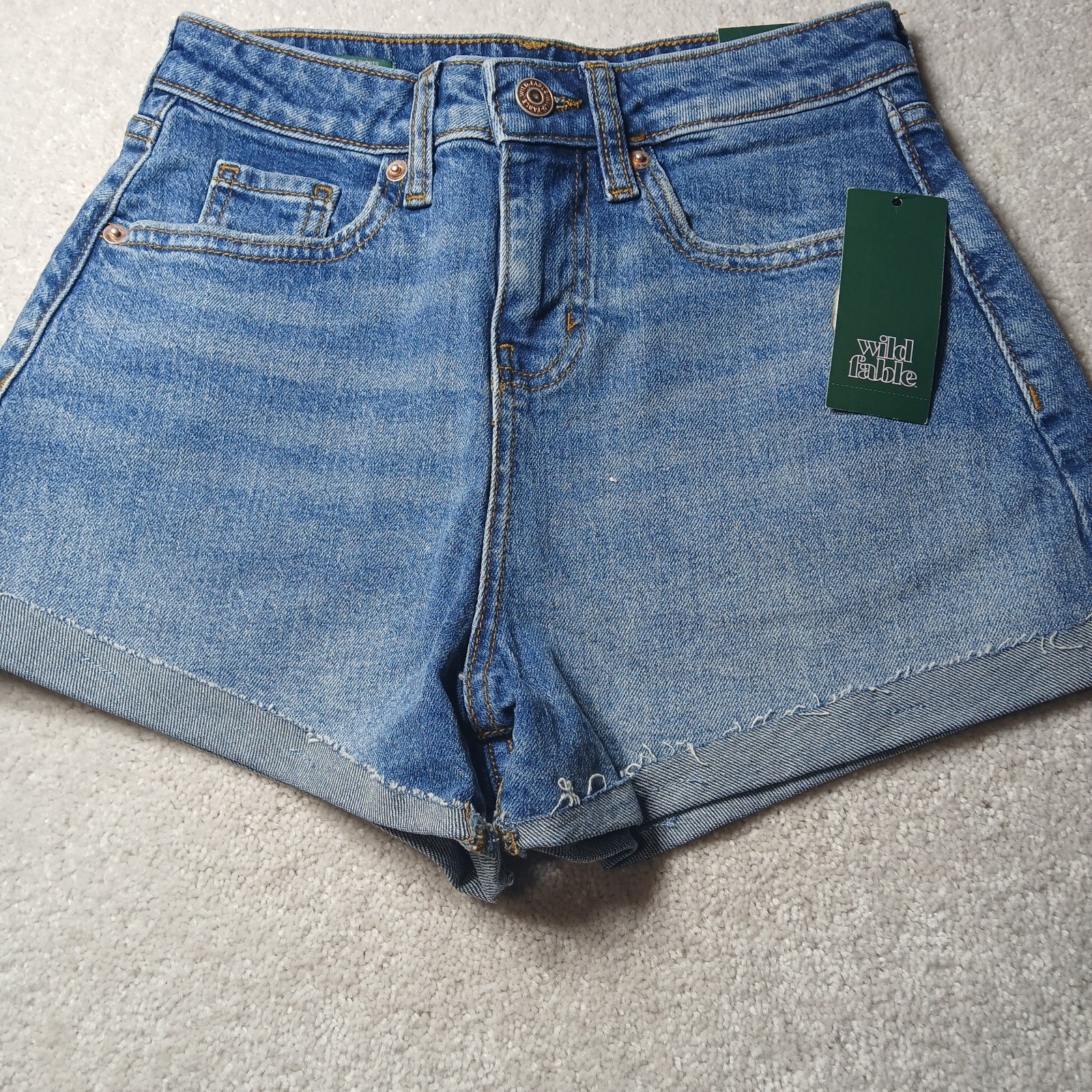 Wild Fable High-Rise Curvy Rolled Cuff Jean Shorts Women Size 00 Pockets NWT