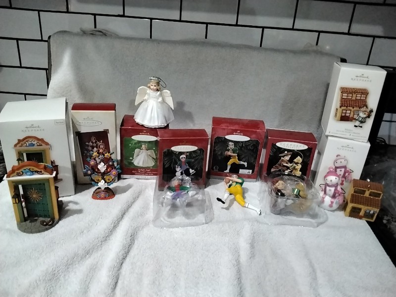 Lot Of 8 Hallmark Keepsake Ornaments 