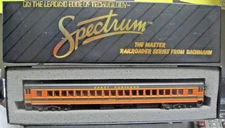 HO Scale Spectrum Great Northern Coach Minnesota Diner Car #1032 Bachmann