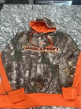 Wisconsin Badgers Bucky Real Tree Xtra Hoodie Signature Concepts Medium