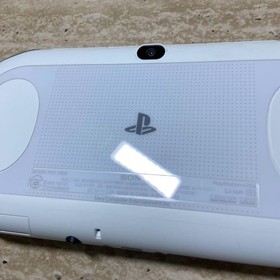 Sony PS Vita PCH-2000 White Console Charger Near Mint Japan 8989