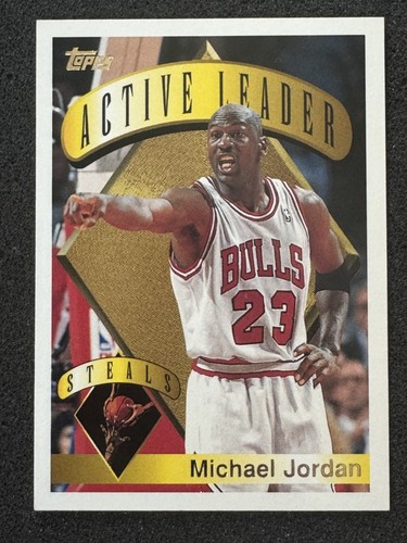 1995-96 Topps Michael Jordan #4 Chicago Bulls HALL OF FAME