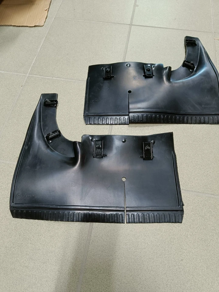 KIT PARASPRUZZI PARASCHIZZI COMPLETI PANDA 141 ORIGINALI con staffe - Immagine 3 di 4