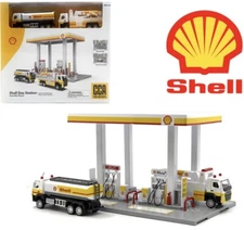 CCA SHELL GAS STATION DIORAMA W/ VOLVO OIL TANKER & VOLVO TOW TRUCK 1:64