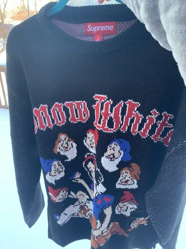 Pull blanc neige suprême noir moyen rare chemise manches longues sweat à capuche