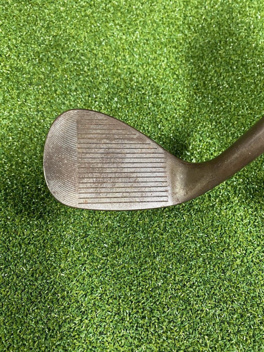 Tour Issue Cleveland RTX Zipcore Raw 52.10* Lob Wedge Dynamic Gold
