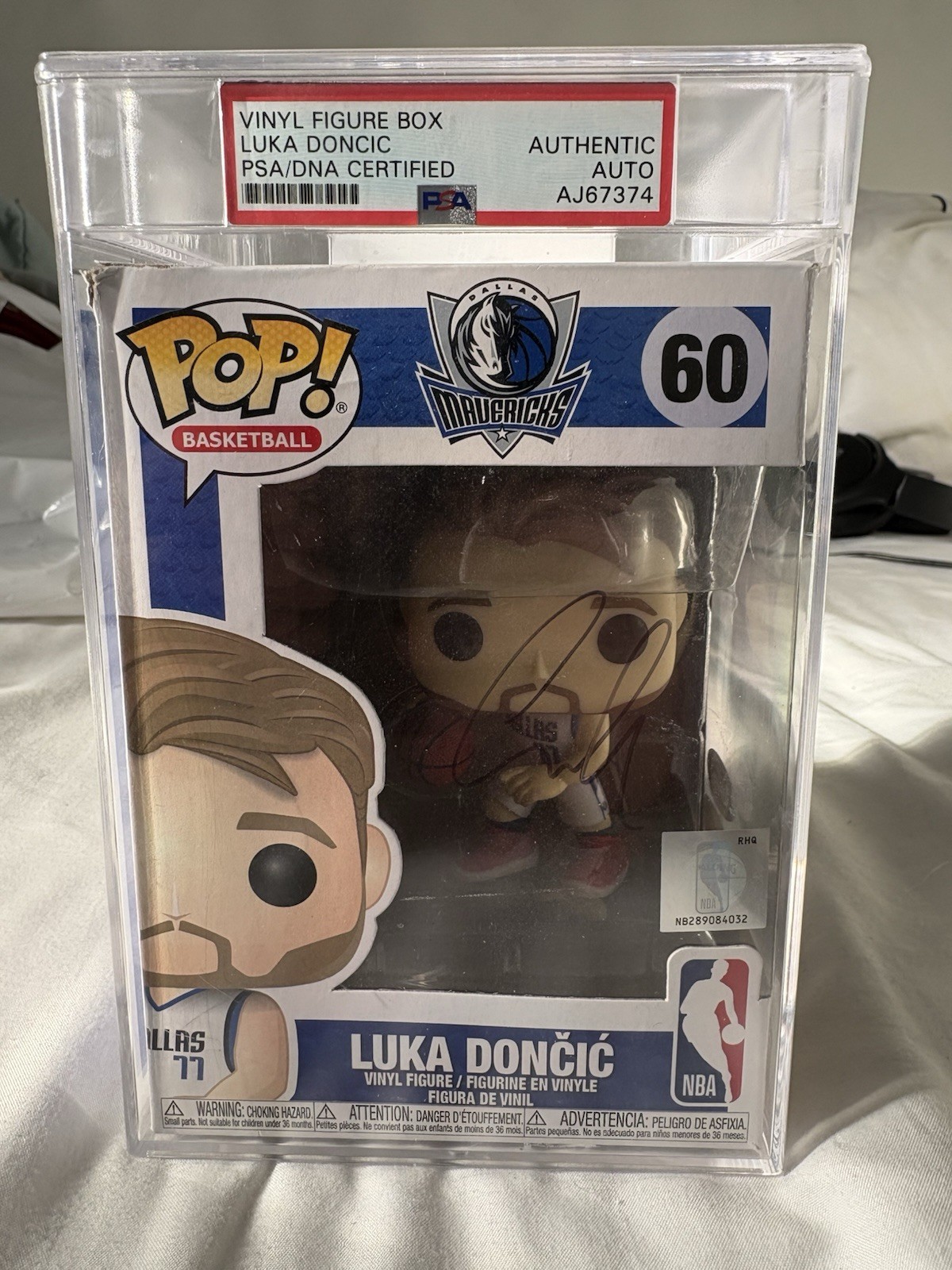 Luka Don i Autographed Signed Dallas Mavericks Luka Doncic Auto La Lakers Dallas MaverickFunko POP! PSA/DNA Encapsulated 