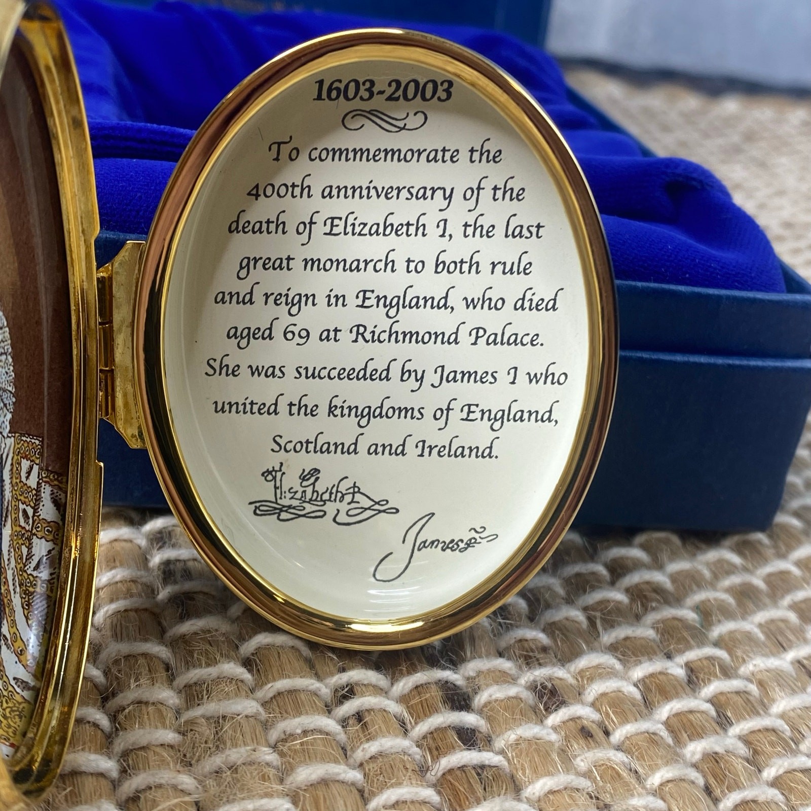 LE RARE Halcyon Days "Collectors Circle" Queen Elizabeth I Commemorate 400 years