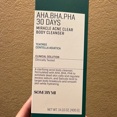 SOME BY MI AHA.BHA.PHA 30 Days Acne Body Cleanser Tea Tree Centella 14.1 oz