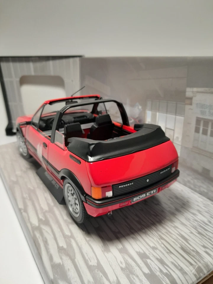 PEUGEOT 205 CTI 1986 SOLIDO 1/18 - Photo 2/3