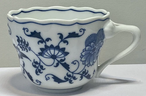 Blue Danube Blue Onion Coffee Tea Cup Rectangular Mark Excellent Used Condition