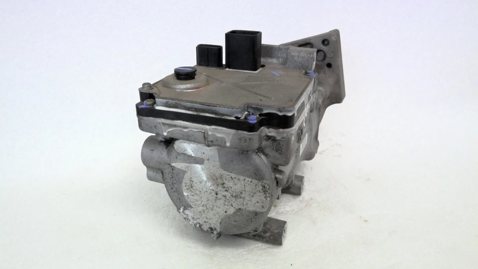 2010 - 2012 LEXUS HS250h AC AIR CONDITIONING COMPRESSOR 042000-0330 OEM - Image 3 of 4