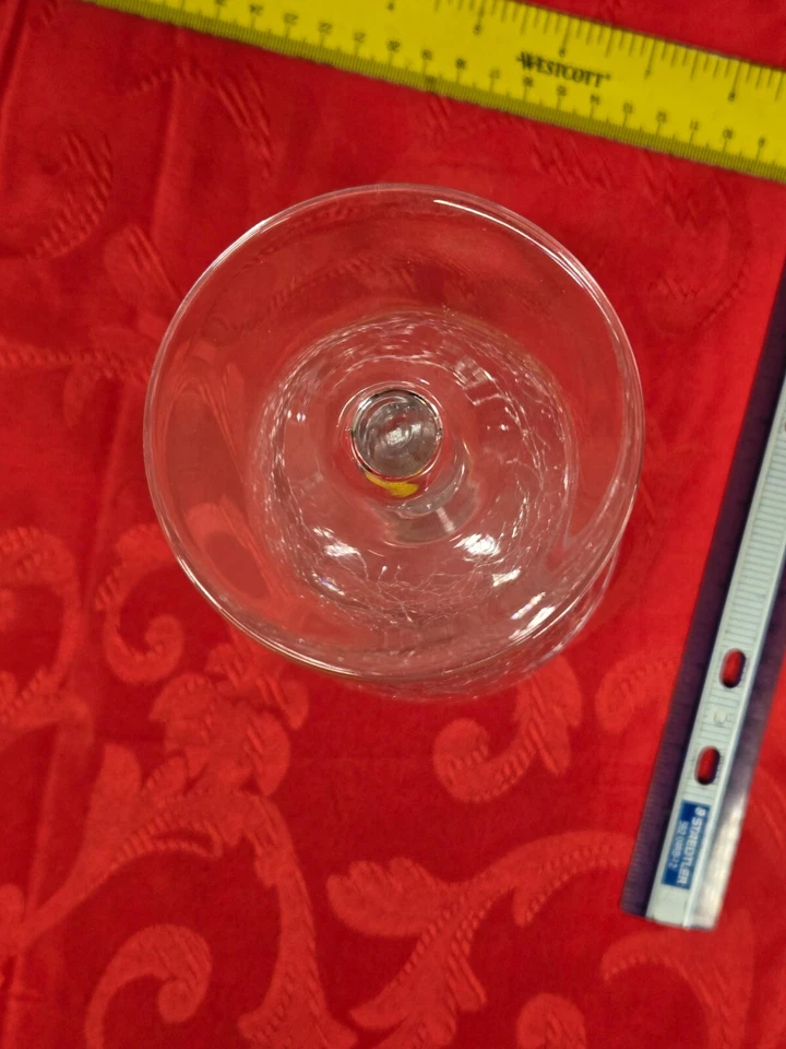 PIER 1 TRANSPARENTE ÁNGULO CREPITANTE BORDE INCLINADO GLOBO COPA DE VINO 8 1/2” Foto 3 de 3