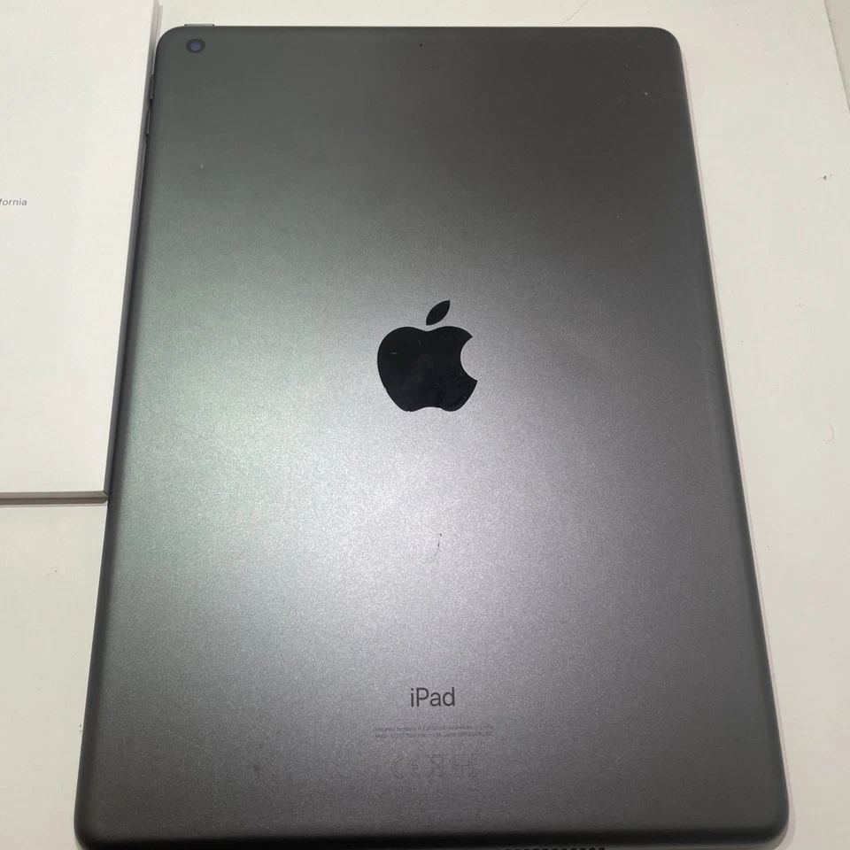 Apple iPad 8th Generation (2020)10.2"32GB WiFi ONLY A2270 Grey  - Image 2 of 4