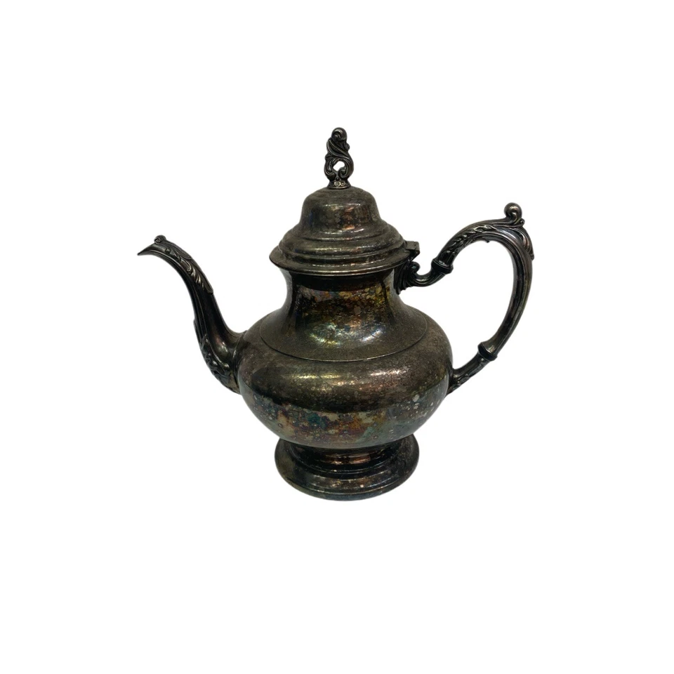 Vintage Oneida Silver Plated Teapot. Beautifully Patinated With Ornate Handle - Image 3 of 4