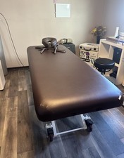 Heavy Duty Adjustable Massage Table w/ Heated Pad  Mobile Base