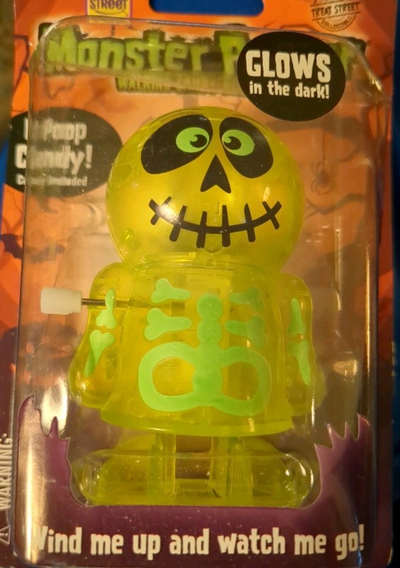 New Treat Street Monster Pooper Walking Candy Dispenser Glows In The Dark