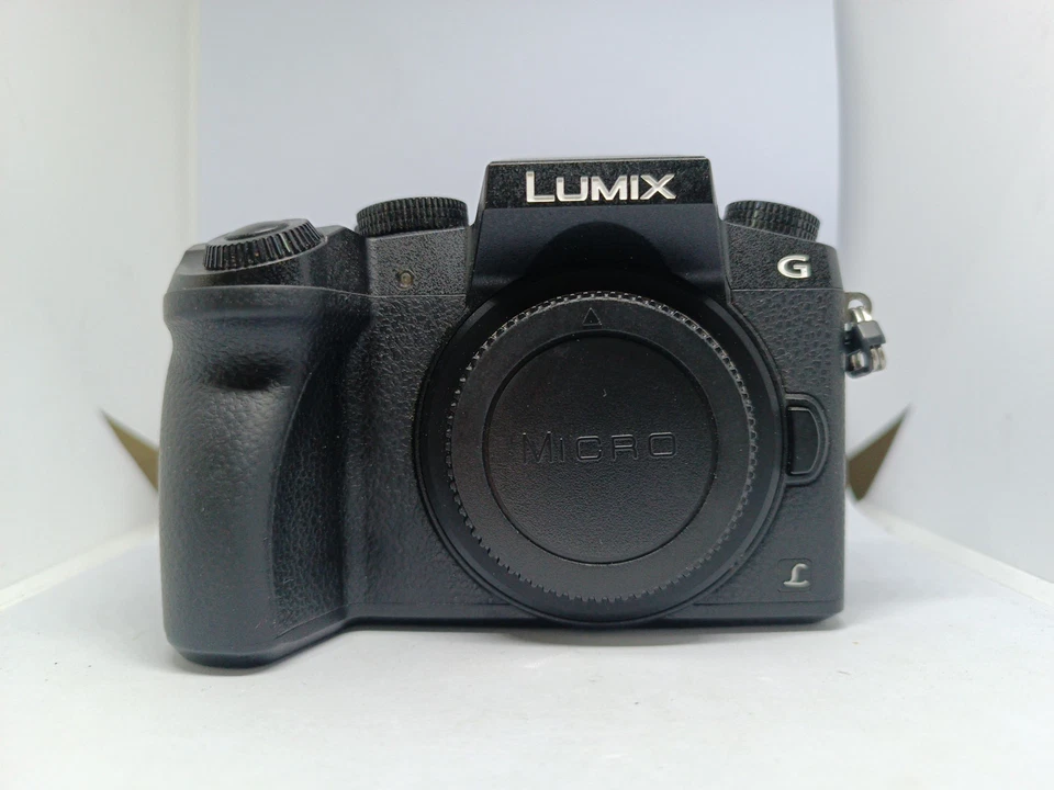 Panasonic Lumix DMC-G7 Nude Hybrid Gehäuse (1 Defekt) - Bild 2 von 4