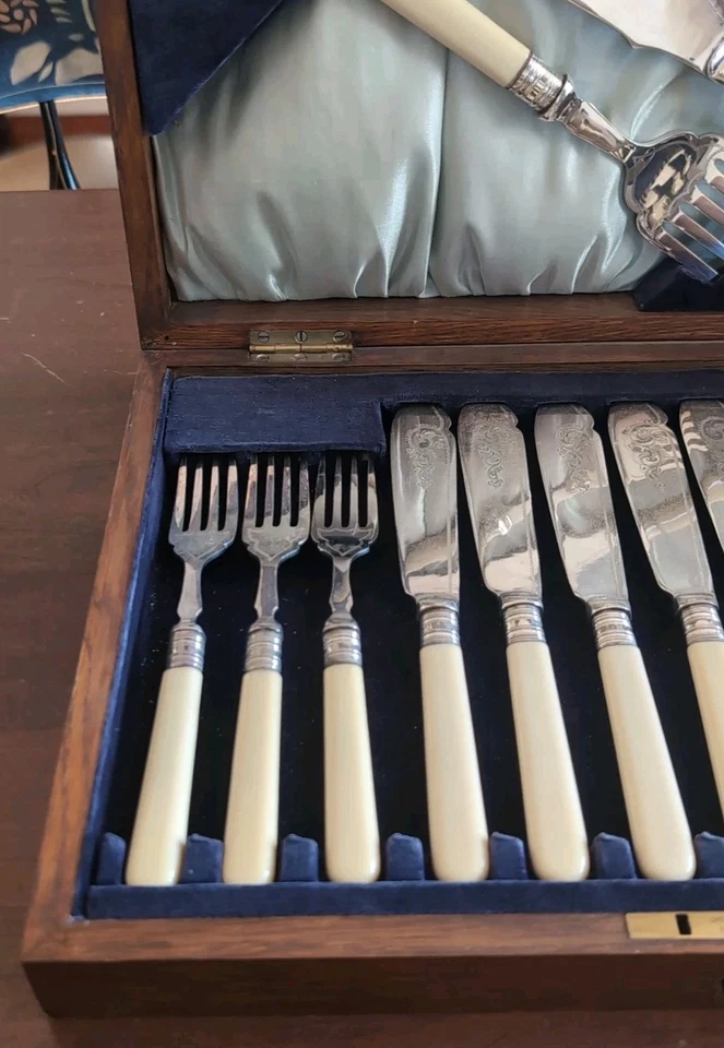 Antique Sheffield Silverplate Dessert Service Cutlery Set Boxed SSP Ltd - Image 2 of 4