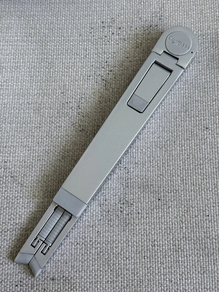 Twelve South Compass - Silver -  Mobile Display Stand - Image 2 of 4