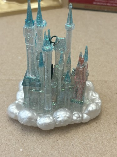 2001 Hallmark Keepsake Walt Disney Ornamento Castillo de Cenicienta Efecto de Iluminación - Imagen 6 de 9