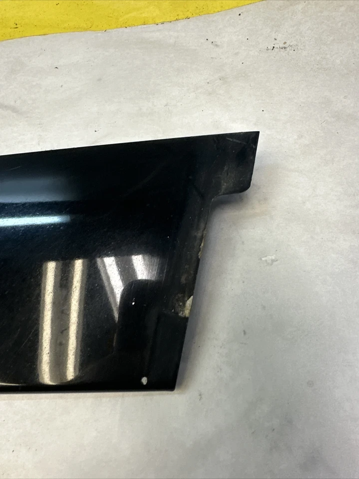 Cubierta 3W5839889F Bentley Flying Spur Track marco ventana trasera derecha Foto 4 de 4