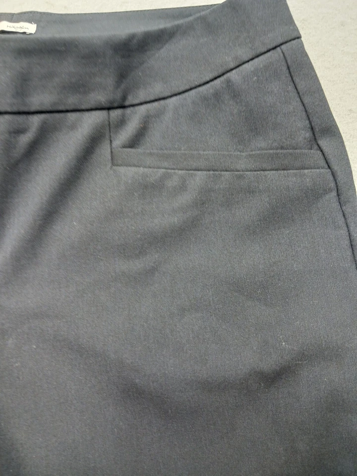 Calça feminina halógena 6P preta Taylor fit reta mistura poli elástica pequena - Imagem 4 de 4