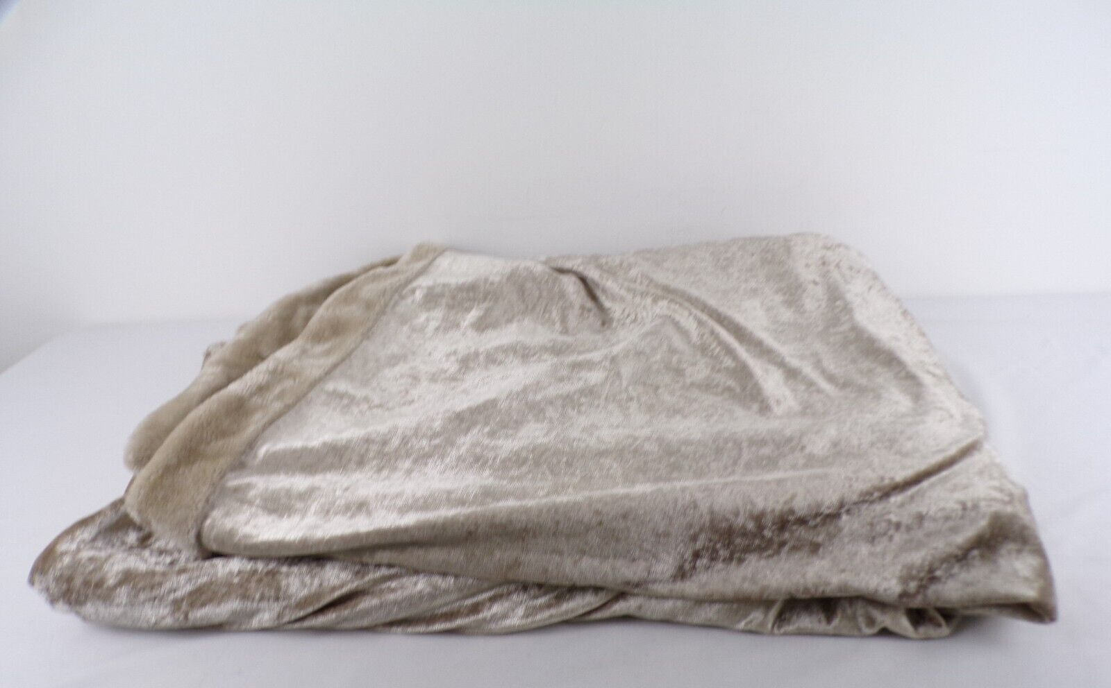 Next Crushed Velvet Throw Blanket With Embroidered Dogs Cushion New And