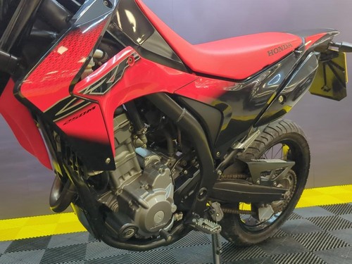 Honda CRF 250 M 2015 MEGA LOW MILES Supermoto - Picture 10 of 19