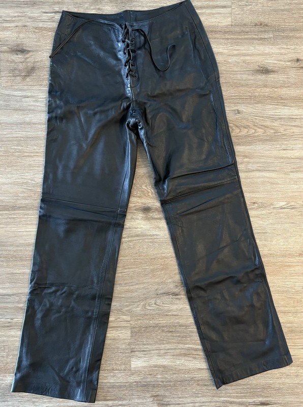 Cami International Women’s Black Leather Straight Leg Lined Lace Front Pants 6